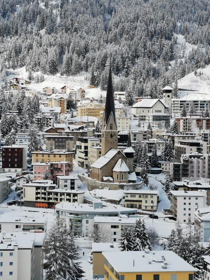 Holiday Apartment Bolgen - Close To Everything! Bolgen, Jakobshorn, Bus Stop, Train Station, Supermarket, Ski School, Ski Rentals, Restaurants And More! Davos Esterno foto