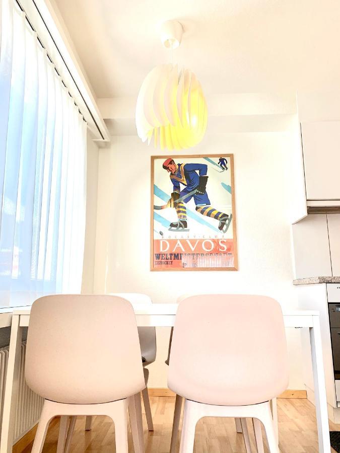 Holiday Apartment Bolgen - Close To Everything! Bolgen, Jakobshorn, Bus Stop, Train Station, Supermarket, Ski School, Ski Rentals, Restaurants And More! Davos Esterno foto
