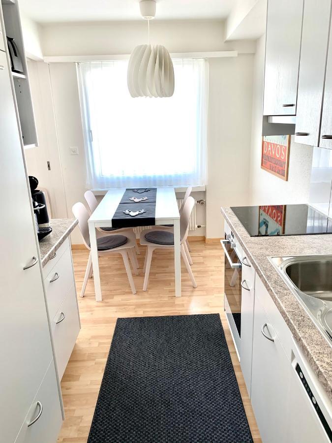 Holiday Apartment Bolgen - Close To Everything! Bolgen, Jakobshorn, Bus Stop, Train Station, Supermarket, Ski School, Ski Rentals, Restaurants And More! Davos Esterno foto