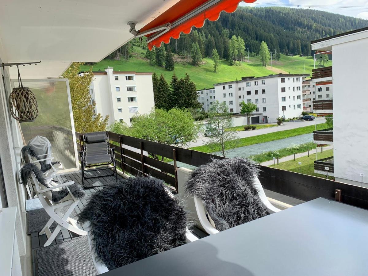 Holiday Apartment Bolgen - Close To Everything! Bolgen, Jakobshorn, Bus Stop, Train Station, Supermarket, Ski School, Ski Rentals, Restaurants And More! Davos Esterno foto