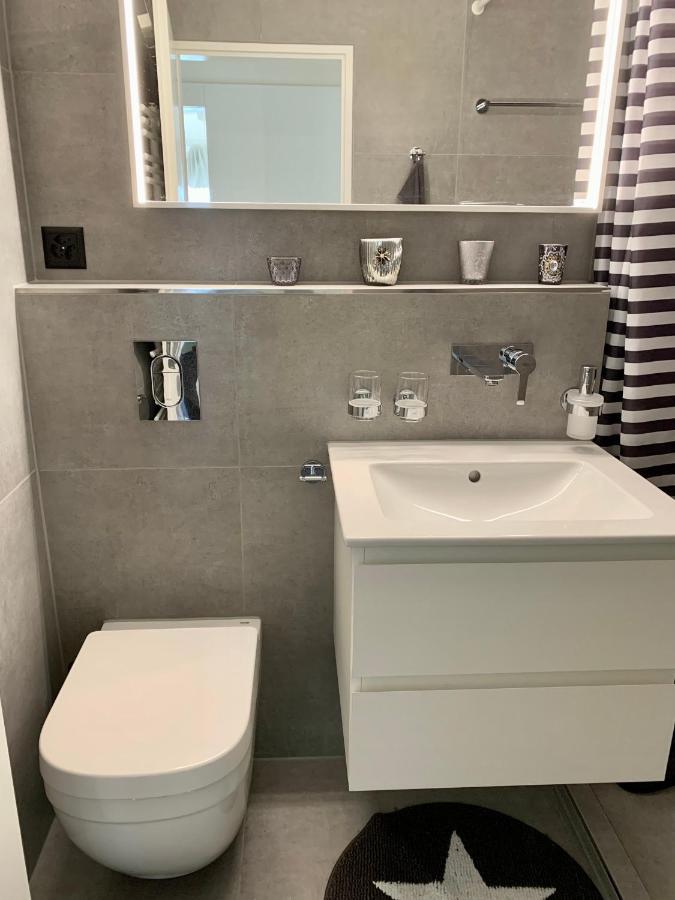 Holiday Apartment Bolgen - Close To Everything! Bolgen, Jakobshorn, Bus Stop, Train Station, Supermarket, Ski School, Ski Rentals, Restaurants And More! Davos Esterno foto